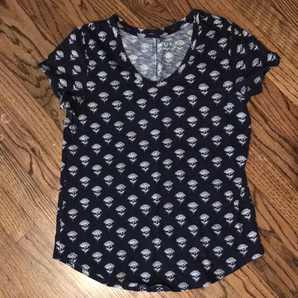 LOFT patterned tee